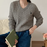 Women's Twist Pullover Knitted Sweater Solid Casual Jumper Fall 2023 Winter Vintage Embroidered V-Neck Long Sleeve Top